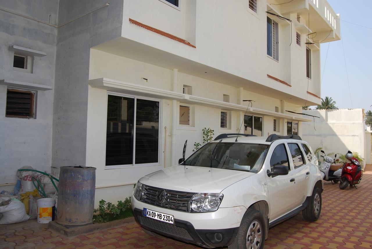 迈索尔 Pratham Residency酒店 外观 照片