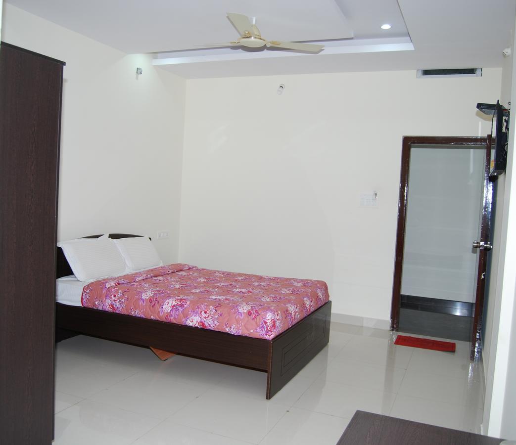 迈索尔 Pratham Residency酒店 外观 照片